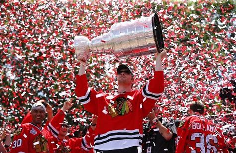 Blackhawks Parade For Stanley Cup Championship Gets Thousands In ...