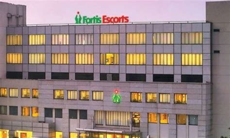 Fortis Escorts doctors perform fastest hip ball replacement surgery on 86-year-old patient in ...