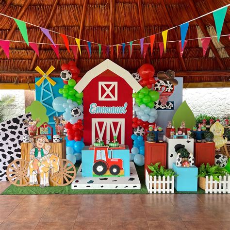 Cumpleaños de la granja de Zenón 🐮🐷🐥 | Farm animals birthday party ...