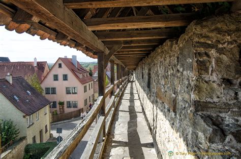 The northern stretch of Rothenburg wall