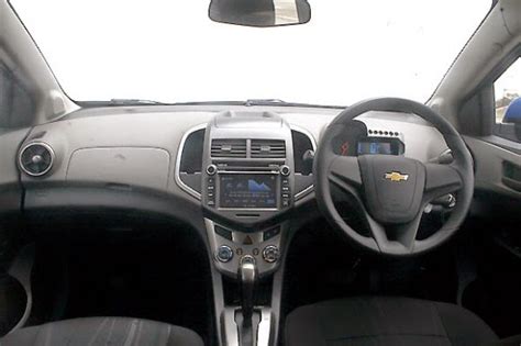 Review Dan Harga Chevrolet Aveo