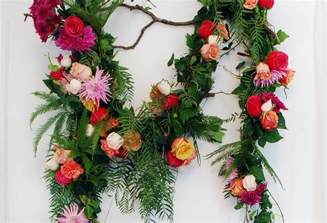 Tutorial :: How to make a fresh flower garland - We Are Scout