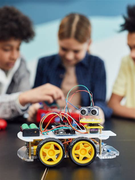 8 Robotics Project Ideas for High School Students - CourseMentor™