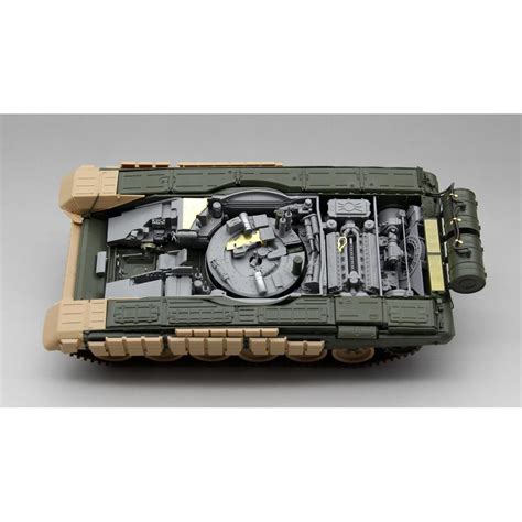 AMUSING HOBBY: 1/35; T-72 AV with full interior AMUSING HOBBY AMU35A041 | Steelmodels.com