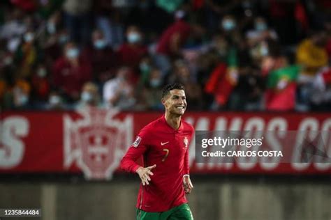 10,701 Ronaldo Fifa World Cup 2022 Photos & High Res Pictures - Getty Images