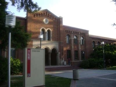 Fresno City College Library - Libraries on Waymarking.com