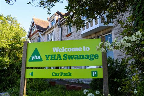 YHA Swanage welcome sign – Swanage.co.uk