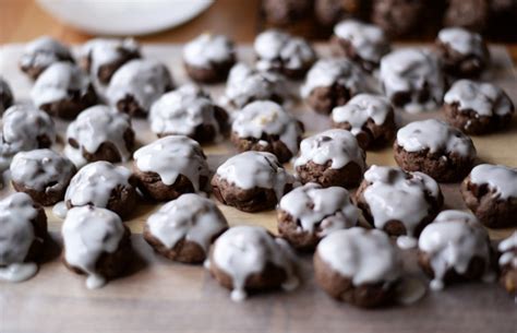 Italian Chocolate Christmas Cookies - Soupbelly