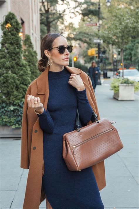 A Timeless Color Combo To Try This Autumn - Front Roe by Louise Roe | Fall fashion coats, Navy ...