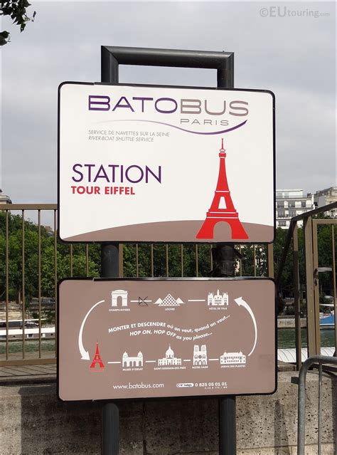 Photo Images Of The Batobus Water Bus In Paris - Image 15