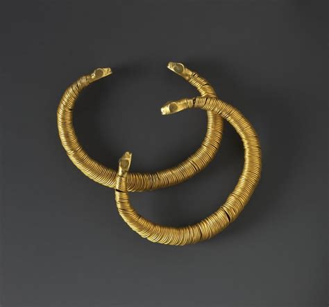 All That Glitters: Gold Jewelry in Ancient Egypt | DailyArt Magazine