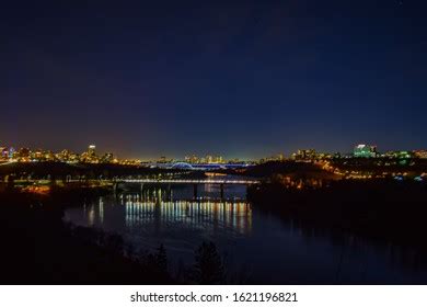 Night Time Photos Edmonton Skyline Stock Photo 1621196821 | Shutterstock