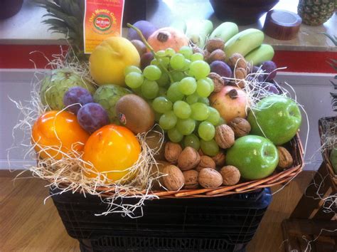 CESTAS DE FRUTAS FAUSTINO PARA REGALAR: CESTAS DE FRUTAS PARA REGALO EN SEVILLA