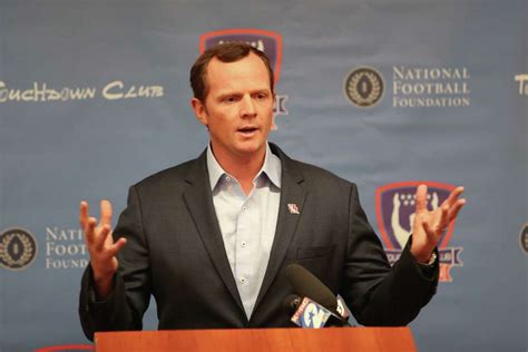 Major Applewhite jokes UH 'more athletic at head coach' now