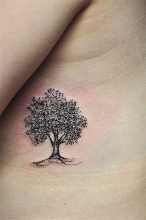 Pin by Michelle on Tattos | Tree tattoo small, Tree tattoo designs, Oak ...
