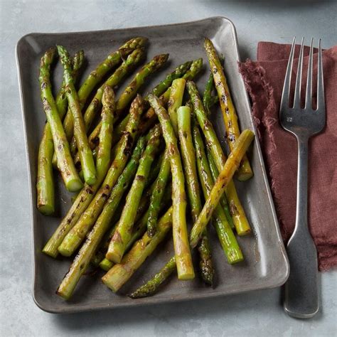 Grilled Asparagus | Reader's Digest Canada