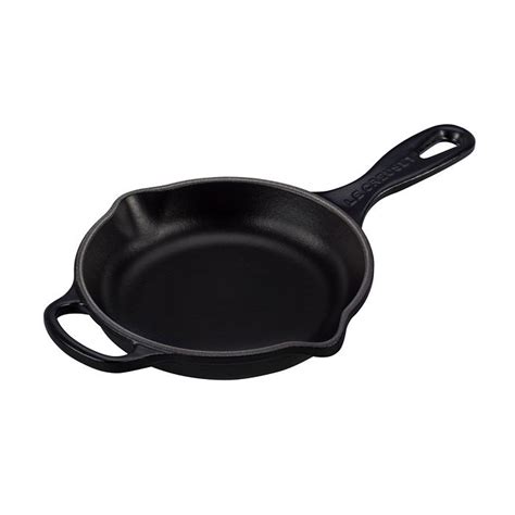 Le Creuset Signature 10.25" Cast Iron Skillet | Bloomingdale's