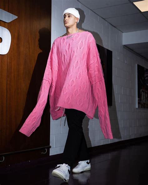 Kyle Kuzma’s Giant Pink Sweater Is Actually Good | GQ