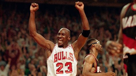 Michael Jordan Averaged 40+ Points Per Game On 50% Shooting 6 Times In ...