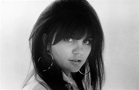 10 Best Linda Ronstadt Songs of All Time - Singersroom.com