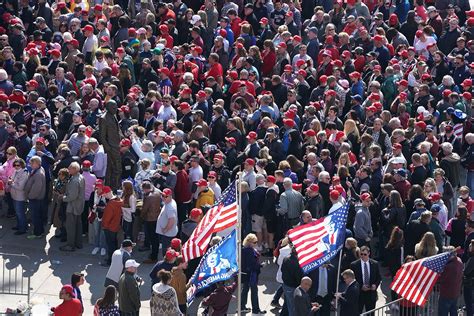 How Many People Attended Trump’s Michigan Rally? [CROWD PHOTOS] | Heavy.com