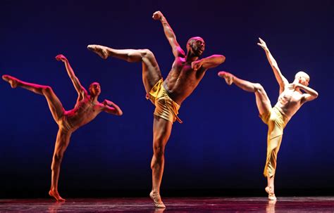 Complexions Contemporary Ballet at Joyce Theater - The New York Times