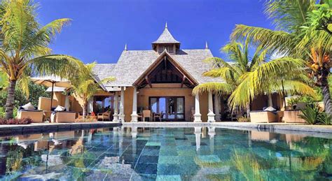 7 Amazing Hotels with Private Pools in Mauritius | Updated 2021!