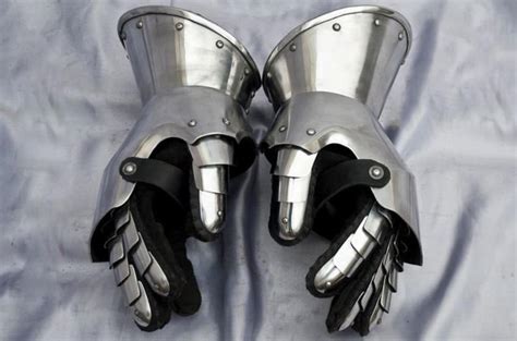 Medieval Armor Gloves