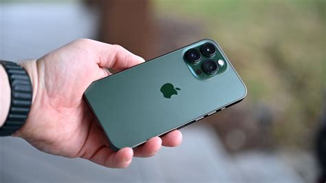 Apple's iPhone 13 Pro in Alpine Green: Hands on | AppleInsider