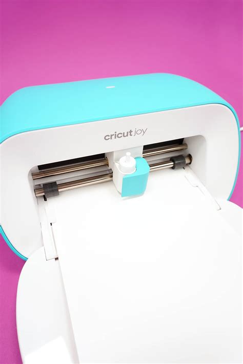 How to Use Cricut Smart Vinyl with Cricut Joy - Happiness is Homemade