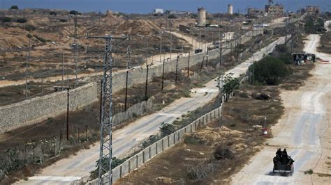 Egypt builds a wall on border with Gaza - Al-Monitor: Independent, trusted coverage of the ...