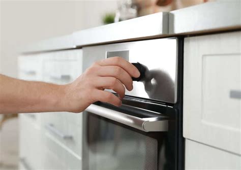 How Long to Preheat Oven? (Complete Guide) - Substitute Cooking