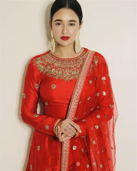 Yuvika Chaudhary Age, Husband, Net Worth, Birthday, Family, Photos, Daughter, Car, Biography ...