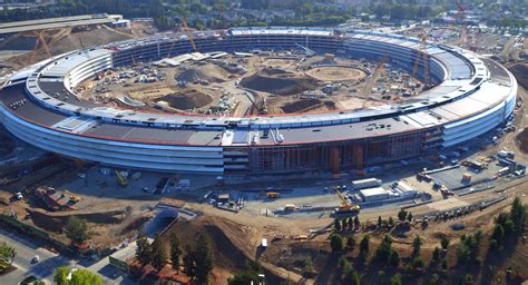 Apple Campus 2 drone footage: 'Spaceship' build progress