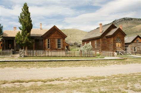 Check Out These 10 Must-Visit Historical Landmarks in Montana ...