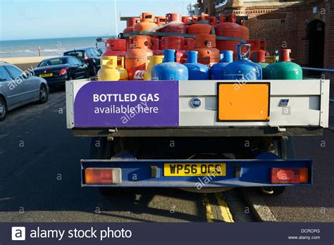 Bottled Gas Delivery Vehicle Stock Photos & Bottled Gas Delivery Vehicle Stock Images - Alamy