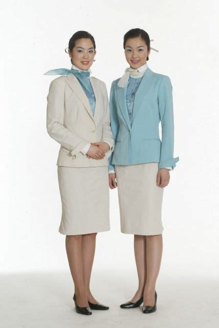 Korean Air Flight Attendant Uniform | Flight attendant uniform, Flight ...