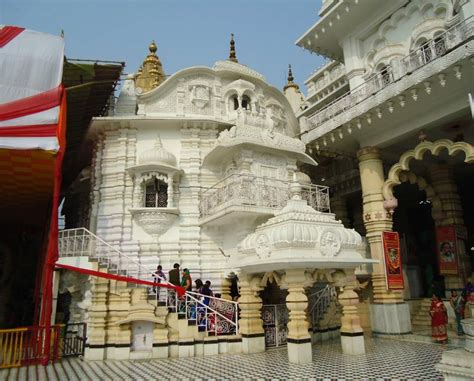 Chhatarpur Temple Delhi, Timings, Importance & Location