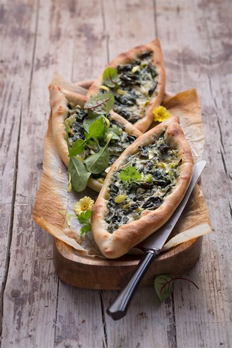 Spinach Pide with Herbs | Wewalka