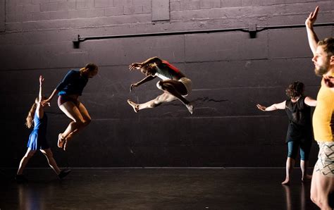 Improvised dance embodies complexities of social decisions