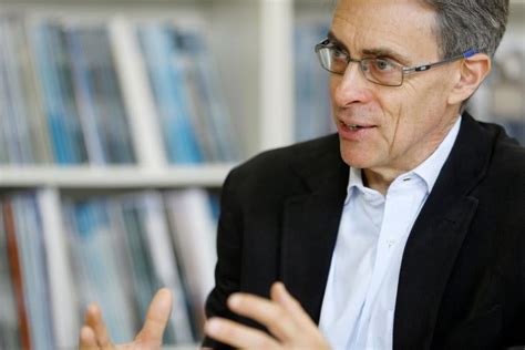 Kenneth Roth to Step Down at Human Rights Watch | Human Rights Watch