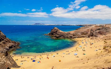 A Local Guide to Lanzarote - How to Visit the Island Properly - Green ...