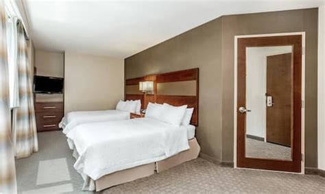 Hampton Inn UN Midtown East NY Hotel Rooms with Balcony