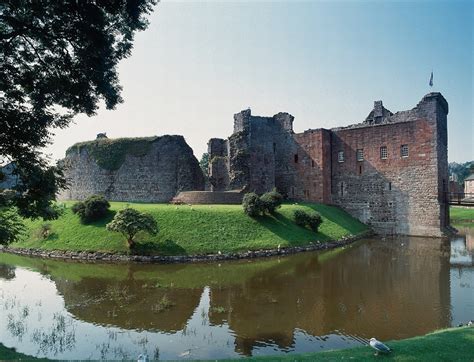 Rothesay Castle, Rothesay – Castles | VisitScotland