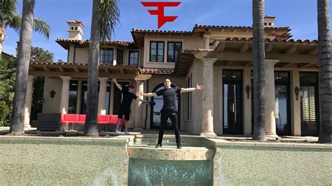 VISITING FAZE HOUSE LA! - YouTube