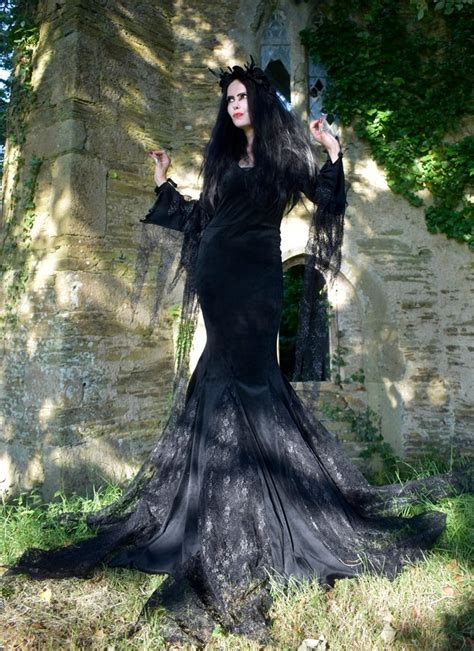 Morticia Addams Gown - the classic Anjelica Huston movie dress by ...