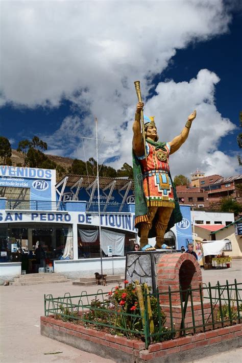 Manco Capac Statue. Strait of Tiquina. San Pedro De Tiquina. Lake Titicaca. Bolivia Editorial ...