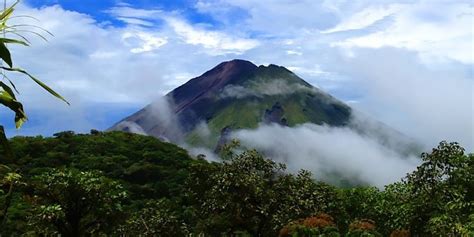 La Fortuna, Costa Rica: Gateway to Arenal Volcano