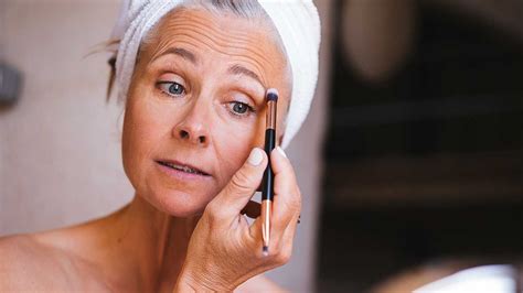 8 makeup tips for women over 50 - l'oréal paris | Makeup for older ...