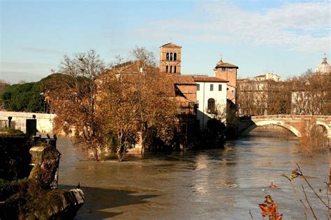 Tiber Island Sights & Attractions - Project Expedition